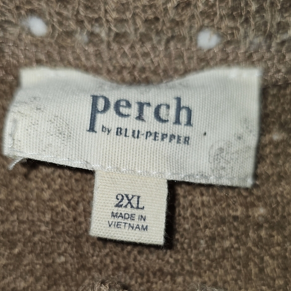 Perch by Blu Pepper Lightweight Sweater with tiny pompom texture with buttons 2x - Picture 10 of 12